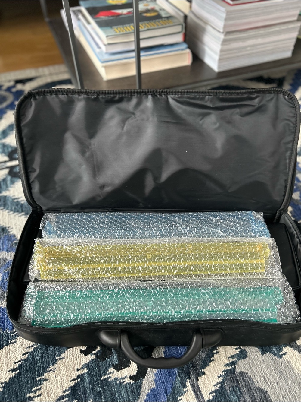 MAH JONGG MAVEN - Full set (tiles, racks w/ pushers, faux leather carrying case) - Picture 9 of 10